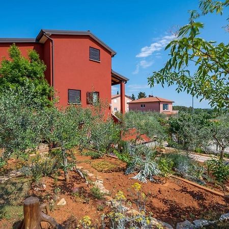 Iva House With Apartment Umag Bagian luar foto