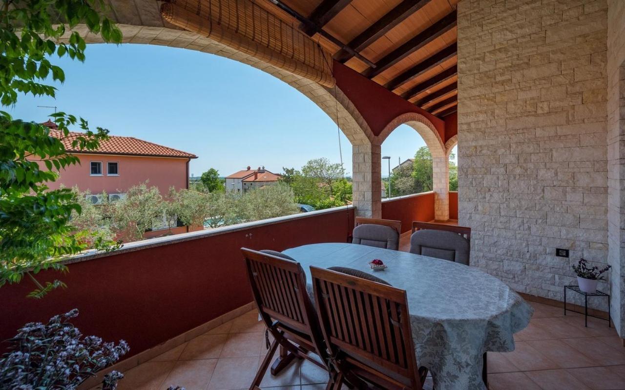 Iva House With Apartment Umag Bagian luar foto